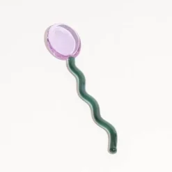 Dessertlöffel aus gewelltem Glas – elegante Servierutensilien