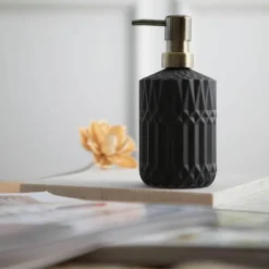 Diamond Glass Soap Dispenser - Elegant Bathroom Accessory