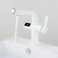 Digitaler Badezimmerhahn aus Messing – Elegantes Aqua View Design