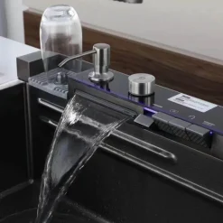 Digitaler Smart Wasserhahn - Multifunktionales Regenwasserbecken