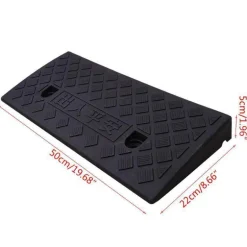 Dreieckige Fahrzeug-Zufahrtsrampe - Langlebiger Geschwindigkeitsreduzierer für Autos