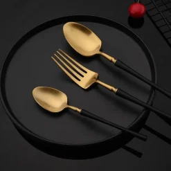 Edelstahl-Besteckset – Elegantes Essgeschirr