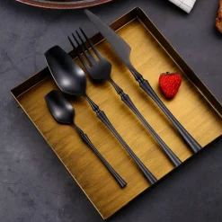 Edelstahl-Besteckset – Modernes, elegantes Essbesteck