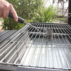 Edelstahl-Grillbürste – Hochleistungsreiniger für Grills