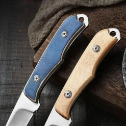 Edelstahlmesser mit robustem Holzgriff