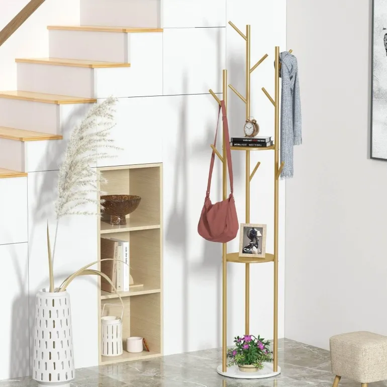 Edle Wandgarderobe – Stilvoller Organizer für Hüte und Mäntel