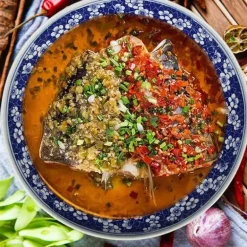 Edler blau-weißer Servierteller aus Porzellan – chinesisches Geschirr für Pasta und Braten