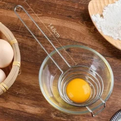 Eiertrenner aus Edelstahl – Backwerkzeug mit langem Griff