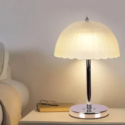 Einfache Blütenblatt-Tischlampe – Moderne Blumenbeleuchtung