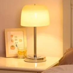 Einfache Blütenblatt-Tischlampe – Moderne Blumenbeleuchtung