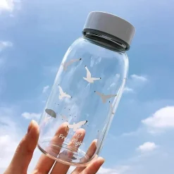 Eisbär-Wasserflasche – 600 ml, blaues Glasdesign