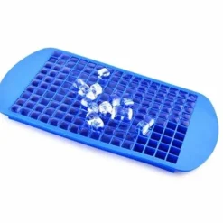 Eiswürfelschale mit 160 Fächern