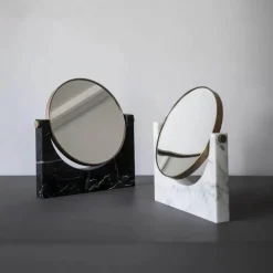 Elegant Bathroom Mirror - Stylish Wall Decor for Home