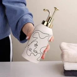 Elegant Line Drawing Bathroom Set - Stylish Home Decor Essentials