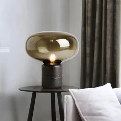 Elegante Marmor-Tischlampe – Moderne Wohnraumbeleuchtung