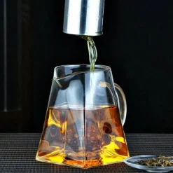 Elegante Teekanne aus Glas – Edelstahl-Teesieb für losen Tee