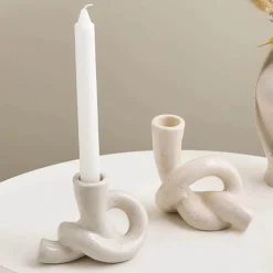 Eleganter Kerzenhalter – Dekorativer Lichtakzent