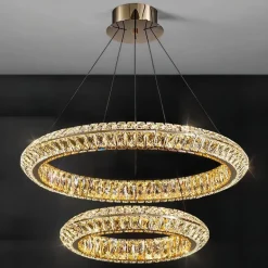 Eleganter Kristallkronleuchter – luxuriöse Beleuchtungskörper