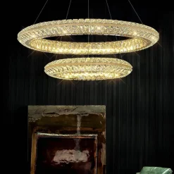 Eleganter Kristallkronleuchter – luxuriöse Beleuchtungskörper