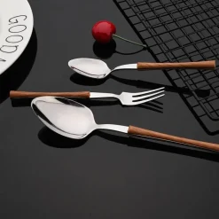 Elegantes Edelstahl-Besteckset – Premium-Essbesteck