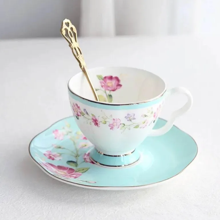 Elegantes Tee- und Kaffeeservice aus Porzellan – Stilvolle Teegeschirr-Kollektion von Coffeeware