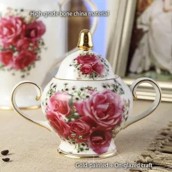 Elegantes Teeservice aus Knochenporzellan – Teekanne, Tassen, Untertassen, Zuckerdose, Krug