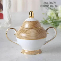Elegantes Teeservice aus Bone China – inklusive Zuckerdose und Sahnegießer für die Unterhaltung