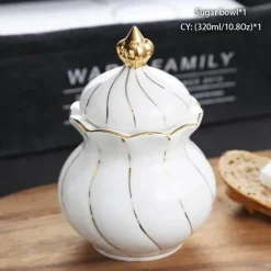 Elegantes Teeservice aus Bone China – inklusive Zuckerdose und Sahnegießer für die Unterhaltung
