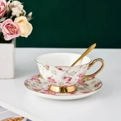 Elegantes Teetassen-Set aus Bone China – Schwarzes Kaffeegeschirr mit Untertasse und Löffel