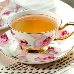 Elegantes Teetassen-Set aus Bone China – 200 ml Kaffeetassen für ein romantisches britisches Café