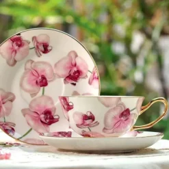 Elegantes Teetassen-Set aus Bone China – 200 ml Kaffeetassen für ein romantisches britisches Café