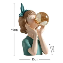 Entzückende Mädchenfigur aus Kunstharz – niedlicher Akzent für die Inneneinrichtung