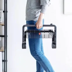 Ergonomischer Fußhocker - Urban Comfort Design