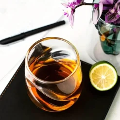 Eris Twisted Motion Becher