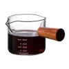 Espressokanne aus Glas mit Doppelauslauf und Holzgriff