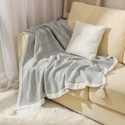 Ethnische Strickdecke - Gemütliches Sofadekor