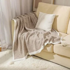 Ethnische Strickdecke - Gemütliches Sofadekor