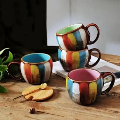 Farbenfrohe handgemachte Kaffeetasse - Sammlerstück
