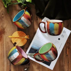 Farbenfrohe handgemachte Kaffeetasse - Sammlerstück