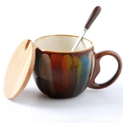 Farbenfrohe handgemachte Kaffeetasse - Sammlerstück