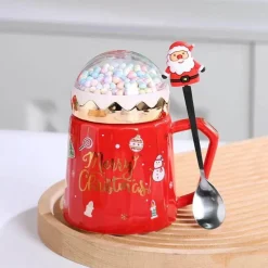 Festliche Weihnachtstasse mit Deckel und Löffel – Weihnachtskaffeetasse als Geschenk