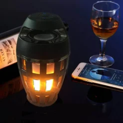 Flammenatmosphärenlampe mit Bluetooth-Lautsprecher