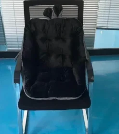 Flauschiges Stuhlrückenkissen - Süßes Dekokissen