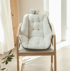 Flauschiges Stuhlrückenkissen - Süßes Dekokissen