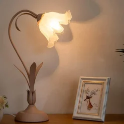 Florale Tischlampe - Elegantes romantisches Nachtlicht