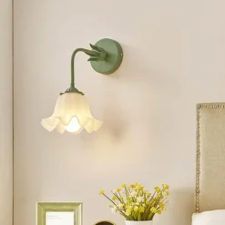 Florale Wandlampe - Elegante Blumenleuchte