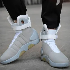 Futuristische LED-Partystiefel – wiederaufladbare Leuchtschuhe