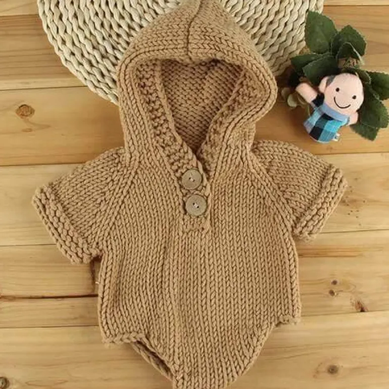 Gehäkelter Strampler für Neugeborene – Gestricktes Babykostüm-Outfit