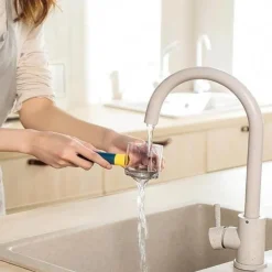 Gemüse- und Obstschäler aus Edelstahl – einfaches Fassdesign