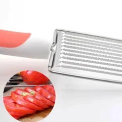 Gemüsehobel aus Edelstahl – Rutschfester Tomatenschneider
